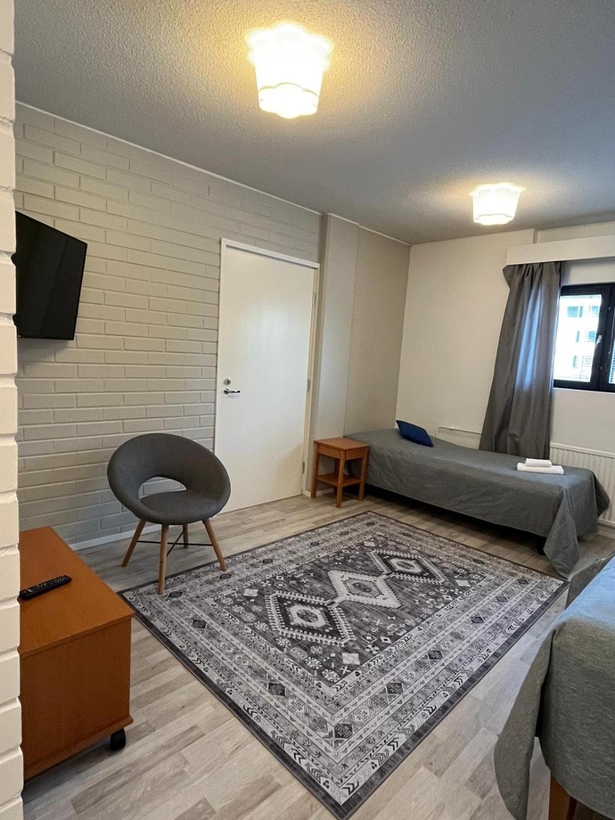 Jyväskylä Outdoor Hostel Laajis מראה חיצוני תמונה
